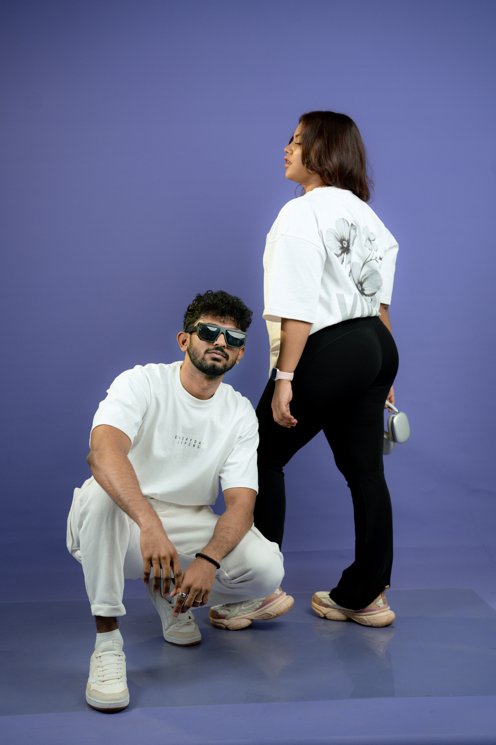 VIVRE LAVIE print white oversized unisex t-shirt VIVRE LAVIE print white oversized unisex t-shirt